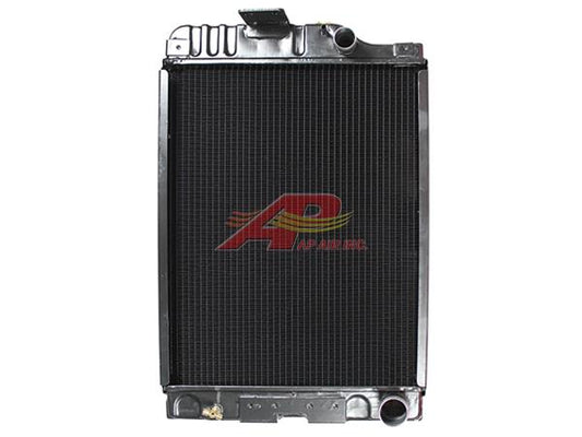 82988918 - Ford/New Holland Radiator